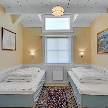 2 Bedroom Nice Apartment In Skårup Fyn Lägenhet *