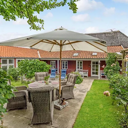 Apartamento 2 Bedroom In Skarup Fyn *